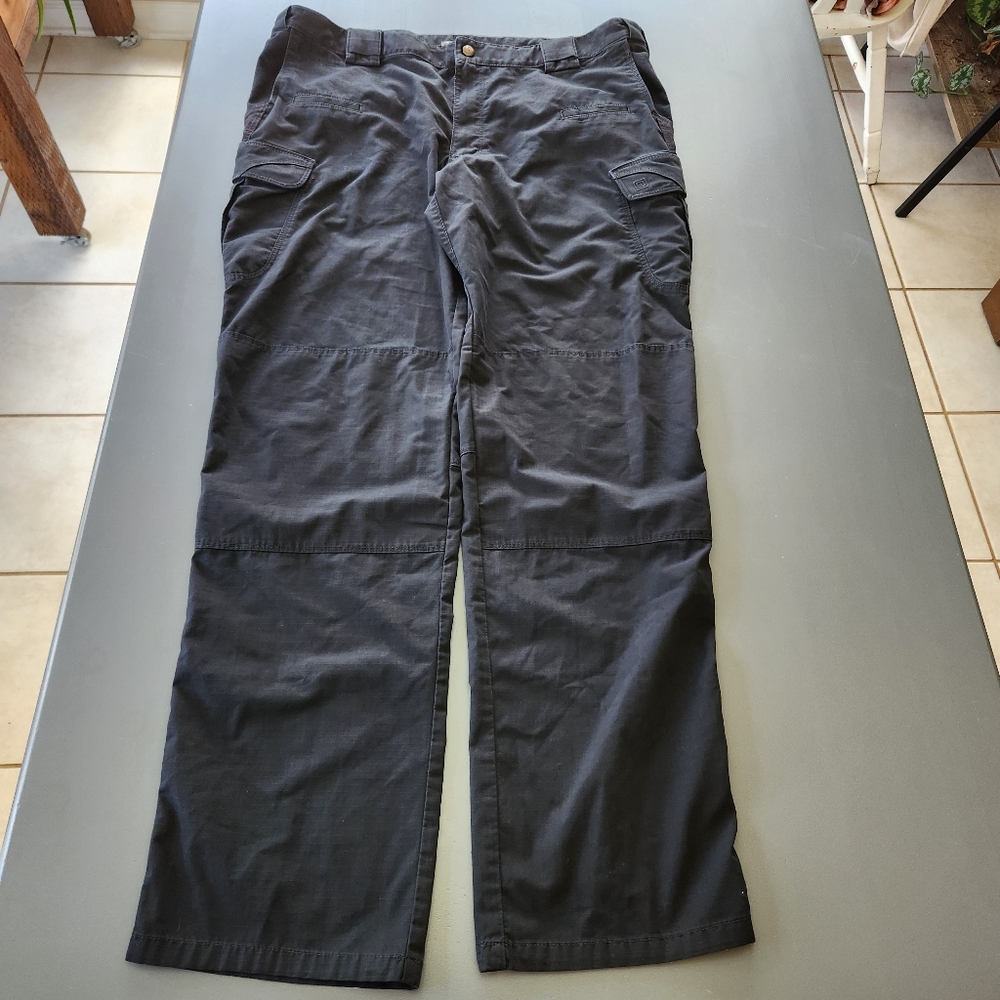 5.11 Tactical Black Cargo Pants Men 42x36 Ripstop Outdoor Workwear Utility Loose